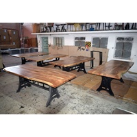Table à manger de luxe en acacia style industriel avec bord naturel, base réglable à manivelle, bois massif, fer forgé antique, pliable, pour la maison ou le bureau