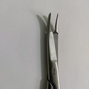 MEDIHEAL SURGICAL CORPORATION Tijeras portaagujas Gillies de mandíbula curva, de carburo de tungsteno y acero inoxidable, 16 cm, la mejor calidad, media caja - Product Image 6