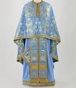 Casulla de Sacerdote Blanca Mate de Poliéster sin Mangas Estampada con Estola y Bordado Dorado, Fresca, Cómoda y Suave para Todas las Estaciones - Product Image 3