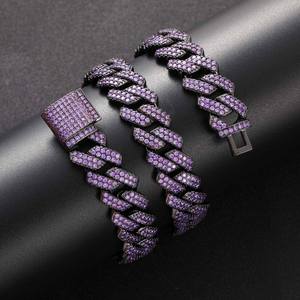 Collar de cadena cubana de alta calidad, el más vendido, para ropa urbana, fiestas y estilo de joyería de moda, disponible a un precio competitivo. - Product Image 3