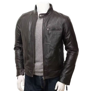 เสื้อแจ็คเก็ตหนัง PU ทรงสลิมฟิตสำหรับผู้ชาย ยี่ห้อ Econex กันน้ำ กันลม เหมาะสำหรับฤดูหนาว สไตล์ลำลอง แต่งหมุด ปกคอพับ ปิดด้วยซิป - Product Image 4