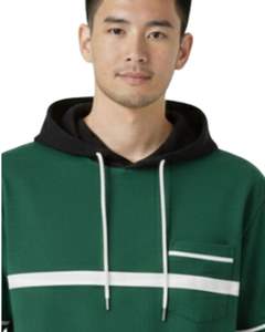 T-shirt à capuche vert personnalisé pour homme à manches courtes avec capuche noire, poche à rayures contrastées, style streetwear décontracté, pull-over, vente en gros OEM - Product Image 5