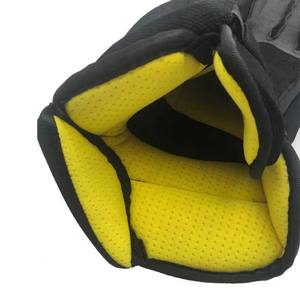 Gants de hockey sur glace en polyester légers et durables, design spécial, poignées multicolores, modèle Eoin Winston Sports Pakistan - Product Image 2