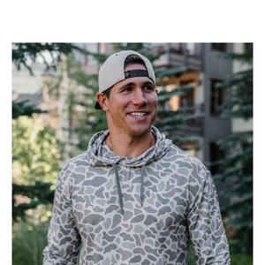 เสื้อฮู้ดผู้ชายแบบคลาสสิก ซับในขนเป็ด ถักทอจากผ้าฝ้าย 100% ระบายอากาศได้ดี น้ำหนัก 440GSM สำหรับฤดูหนาว รับสกรีนโลโก้แบบ 3 มิติ ด้วยเทคนิค Sublimation - Product Image 5