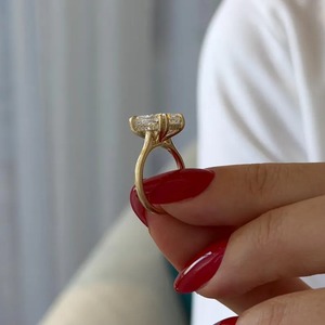 แหวนหมั้นเพชรแบบซ่อนทรงกรงเล็บคู่4กะรัต14K/18K ได้รับการรับรองจาก IGI เพชรชั้นดีดีไซน์ทันสมัย - Product Image 2