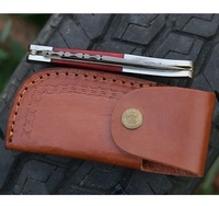 Couteau de poche en acier damas fait main personnalisé avec manche en bois Pukka et gaine en cuir fin couteau de bricolage
