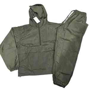 Chaquetas y Trajes Impermeables y Antiarrugas de Primera Calidad, Personalizables y de Alta Gama, en Tendencia - Product Image 1