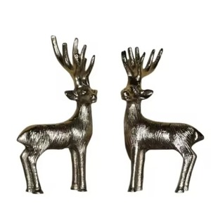 Statue de renne de Noël décorative, artisanat en métal fait à la main pour la décoration de la maison - Product Image 2