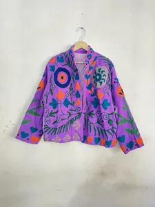 Giacca Suzani Artigianale Viola in Cotone Ricamato con Motivo Floreale Boho a Cuore, Design Etnico, Collo Alto, per <span class=keywords><strong>Donna</strong></span>, Ideale per Festival - Product Image 1