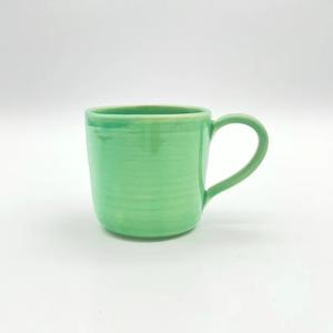 Taza de Cerámica Vibrante con Esmalte Verde Fresco, Acabado Texturizado, Asa Curva, Retención de Calor, Ideal para Rituales Matutinos Animados - Product Image 2
