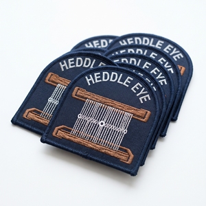 Parche Redondo Bordado Personalizado al por Mayor, Insignia Vintage Enrollable con Borde Merrow, Emblema para Ropa a Granel, Fabricante - Product Image 4