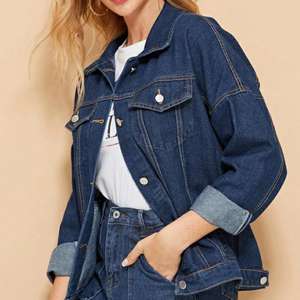 Chaqueta Vaquera Extra Grande Vintage para Mujer – Prenda Exterior de Mezclilla 100% Algodón de Alta Calidad - Product Image 4