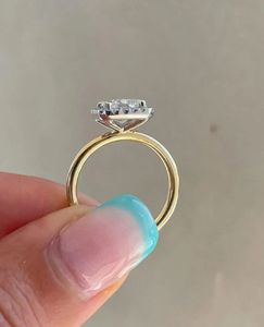 Bague de fiançailles en diamant de laboratoire taille radiant avec halo, plaqué rhodium noir, or jaune, certifiée IGI, pour mariage et anniversaire - Product Image 4