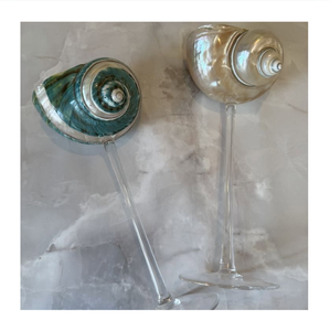 Gobelet à vin moderne en coquillage naturel poli, écologique, décoration intérieure, ornement de table côtier océanique - Product Image 1
