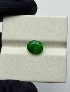 Pierre précieuse naturelle de tsavorite grenat, taille ovale, vert vif, 2,15 carats, pour collectionneur de bijoux - Product Image 5