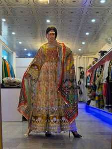Precios al por mayor. Último diseño de vestidos afganos Kuchi para mujer. Vestido afgano con bordados elaborados, largo hasta el tobillo, transpirable, para mujer. - Product Image 3