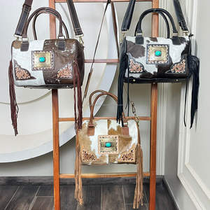 Bolsa de Hombro Cruzada de Cuero Repujado de Primera Calidad OEM ODM, Bolsa de Viaje de Cuero Vacuno Vintage con Flecos para Mujer - Product Image 4