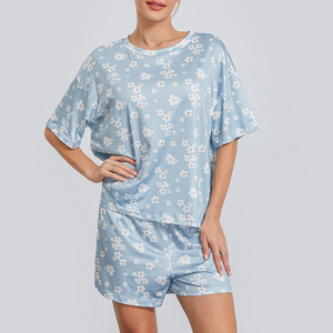 Nouvel ensemble décontracté 2 pièces pour femme, haute qualité, 100 % polyester respirant et écologique, short et haut d'été à la cheville – Vente chaude - Product Image 3