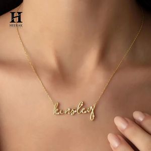 Collar de Diamantes Cultivados en Laboratorio con Nombre Personalizado al por Mayor, Colgante con Letra Cursiva Personalizada, Joyería Fina - Product Image 2