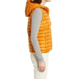 Chaleco acolchado transpirable con logotipo personalizado OEM para mujer, chaqueta sin mangas, chaleco acolchado para invierno, hecho en Pakistán, chaqueta para mujer - Product Image 5