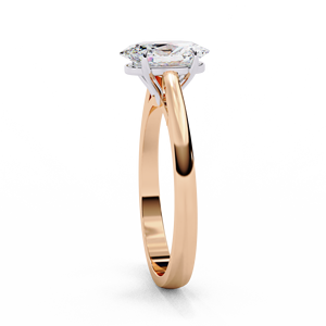 Bague solitaire en or jaune avec diamant ovale de haute qualité - Product Image 1