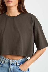 เสื้อยืดครอปผู้หญิง คอตตอน ทรงหลวม สไตล์สตรีทแวร์ แขนสั้น คอกลม ลายบล็อกสีสันสดใส เหมาะสำหรับใส่ในชีวิตประจำวันช่วงฤดูร้อน - Product Image 4