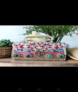 Bolso de Mano Elegante para Aniversario de Bodas, Chapado en Oro, Hecho a Mano, Forma Personalizada, Tallado, Artesanía Tayyab F S - Product Image 1