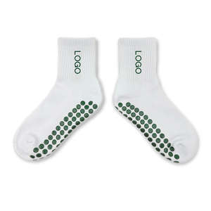 Calcetines de Pilates Personalizados Antideslizantes para Yoga y Barre, Calcetines Deportivos de Punto Grueso con Logotipo Personalizado, Diseño, Color y Material a Medida para Mujer - Product Image 2