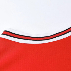 Ensemble de maillot et short de basket-ball personnalisés pour les équipes, uniforme sportif personnalisé avec noms, numéros et logos - Product Image 4