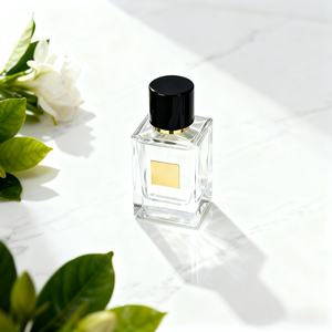 Para |   Eau de Toilette de 90 ml con icónica tapa roja de cristal y diamantes |   Fragancia Opulenta y Duradera con Aroma a Rosas - Product Image 1