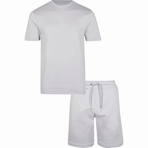 Ensemble léger pour homme GENERSA SPORTS : T-shirt à manches courtes en velours côtelé noir uni, col rond, non extensible, et short à taille élastique - Product Image 3