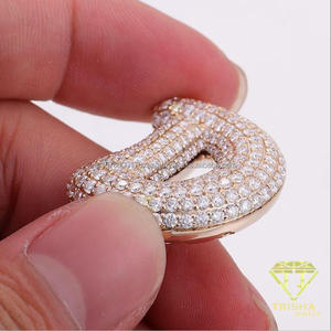 Pendentif Alphabet D Moderne avec Diamant Moissanite Brillant – Bijou Initial Élégant pour Hommes et Femmes – Vente en Gros - Product Image 4