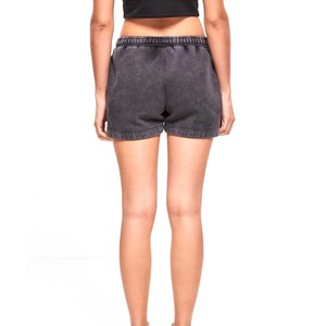 Shorts pour femmes, taille mi-haute, couleur unie, en coton éponge avec poches, décontractés, taille élastique, effet délavé, coupe tendance - Product Image 2
