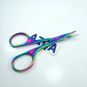 Ciseaux de manucure professionnels avec lames incurvées pour la coupe des cuticules et des ongles Idéal pour le salon et le toilettage personnel - Product Image 6