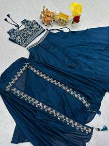 Traje vintage LAHENGA CHOLI DUPATTA con bordado de lentejuelas y pedrería VICHITRA MOTI, largo hasta el suelo, ideal para fiestas. - Product Image 5