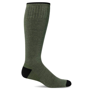 <b>Customized</b> Design Logo Winter Cotton Streetwear Basketball Sports Knitted Men's Sports <b>Socks</b> Manufacturer - Product Image 3