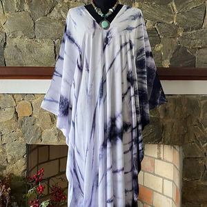 เดรสยาวไซส์ใหญ่ ผ้าเรยอนย้อมสีอินดิโก้ ชิโบริ ไทได ทรงหลวมพลิ้วสบาย เหมาะสำหรับใส่ไปเที่ยวพักผ่อน - Product Image 1