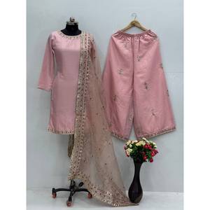 Ensemble de costume de fête pour femmes fantaisie avec haut de travail brodé Plazzo Dupatta - Product Image 1