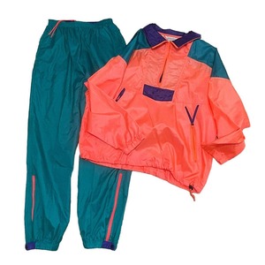 Ensemble coupe-vent léger 100 % polyester imperméable, style streetwear, avec logo brodé personnalisé - Product Image 1