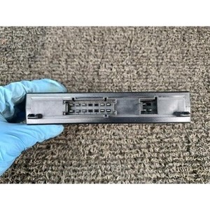 ECU และโมดูลคอมพิวเตอร์มือสองสำหรับรถยนต์ E-class รุ่น A2118704626 - Product Image 3