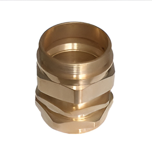 Passe-câble étanche de qualité supérieure pour la gestion des câbles électriques industriels - Product Image 1
