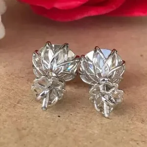 Pendientes de Diamante Cultivado en Laboratorio de Corte Brillante Redondo de 2.50 Quilates, con 6 Puntas, para Mujer, Estilo Vintage, en Oro Blanco de 14K, Clásicos Solitarios - Product Image 6
