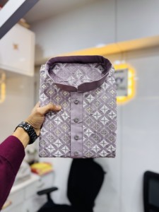 Kurta en coton imprimé numérique pour homme avec pantalon blanc, tenue traditionnelle décontractée, longueur cheville, coupe régulière, style Inde Pakistan - Product Image 4