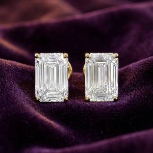 Anillo de Diamantes con Esmeraldas - Oro de 9k, 14k y 18k - Product Image 1