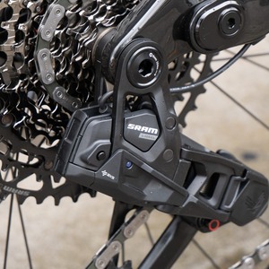 Último Lanzamiento en Stock: Bicicleta Eléctrica de Montaña Amflow PX Carbon 2026 para Adultos, con 2 Años de Garantía, Disponible para Pedidos al por Mayor - Product Image 4