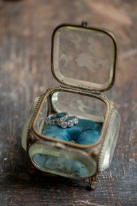 Boîtes de rangement décoratives en métal et verre faites à la main et personnalisées avec cadre métallique pour organiser les bijoux, boîtes à bijoux en verre - Product Image 2