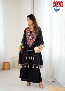 <b>Women</b> Ethnic Cotton <b>Kurta</b> Set With Embroidery Tassels Embroidery, Sequins & Real Mirror Work Casual Wear India Pakistan Style - Product Image 3