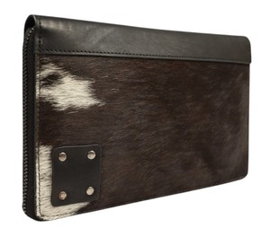 Stunning Pattern Durable Leather Ladies Long <b>Wallet</b> Multiple Card Slots Large Capacity Organizer <b>Secure</b> Zip Around Closure - Product Image 3