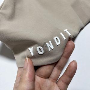 Autocollant en silicone thermocollé de haute qualité, étiquette 3D pour vêtements, logo en caoutchouc de silicone, fourniture d'usine - Product Image 5