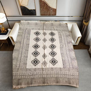 ผ้าห่มทอมือสไตล์อินเดีย หรูหรา เป็นมิตรกับสิ่งแวดล้อม ระบายอากาศได้ดี ผ้าฝ้ายสำหรับฤดูหนาว ขนาด 50x70 ซม. ตกแต่งพู่ห้อย ทำด้วยมือ - Product Image 4